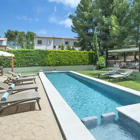 Manresa Villa